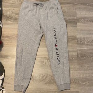 Gray Tommy Hilfiger sweatpants